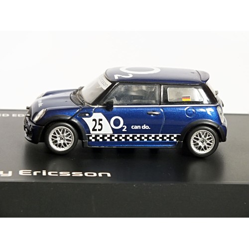 Mini Cooper One Aerodynamic Package Sony Ericsson O2 - Minichamps, 1:43 (ДЕФЕКТ)